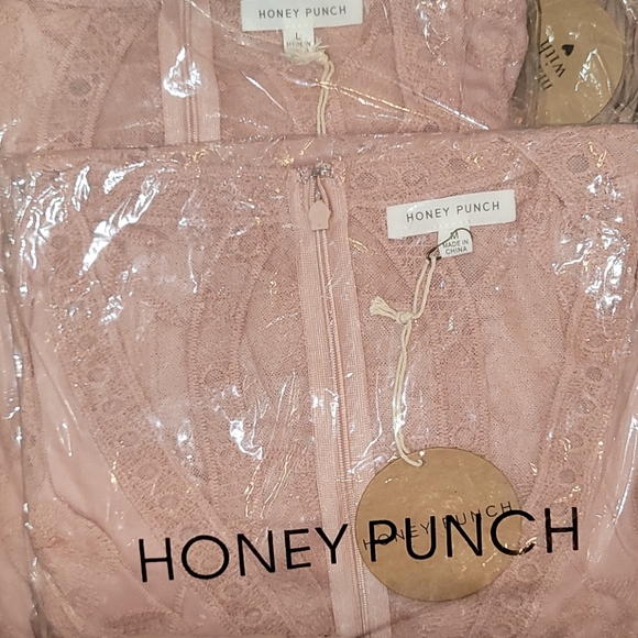Honey Punch Blush Romper - Picture 14 of 14